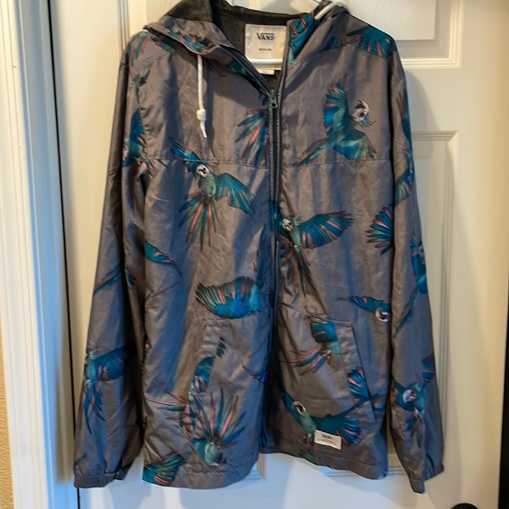 VANS MEDIUM light weight  jacket